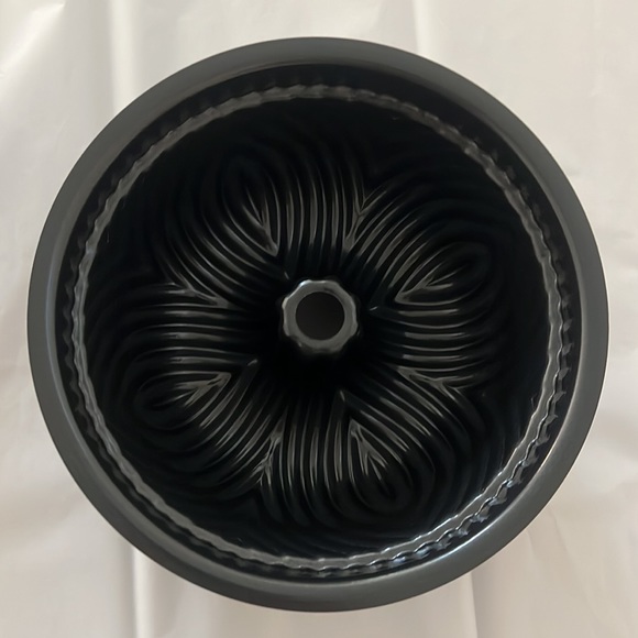 Member’s Mark Kitchen Members Mark 4 Piece Set Of Bakeware Nib Poshmark